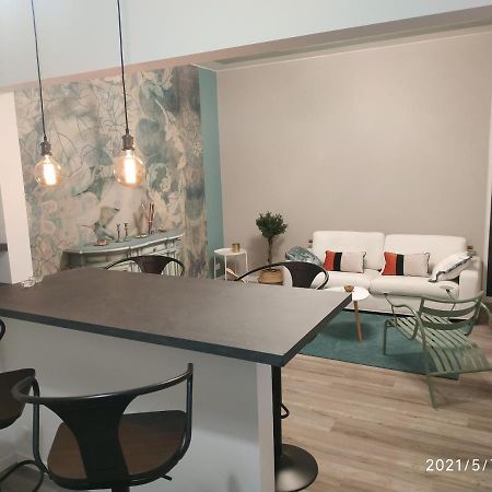 Aurora Flowers - Two Rooms And Free Parking Near Center And Train Station مودينا المظهر الخارجي الصورة