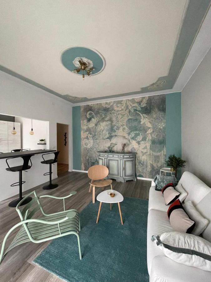 Aurora Flowers - Two Rooms And Free Parking Near Center And Train Station مودينا المظهر الخارجي الصورة