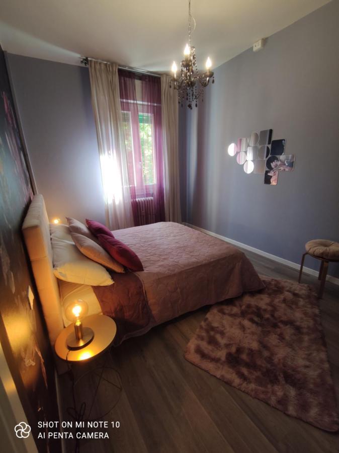 Aurora Flowers - Two Rooms And Free Parking Near Center And Train Station مودينا المظهر الخارجي الصورة